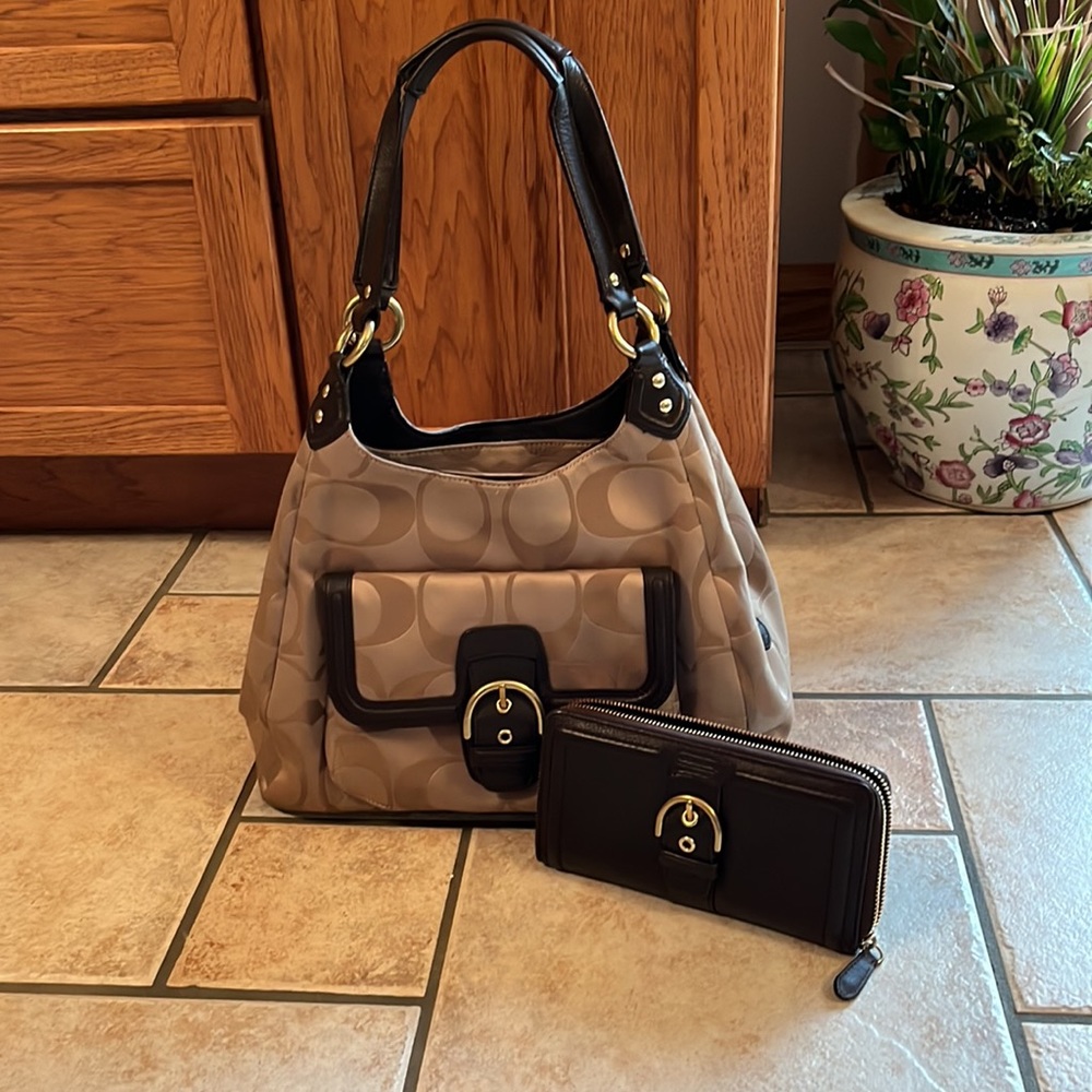Coach purse and wallet tan and brown. Great condition.